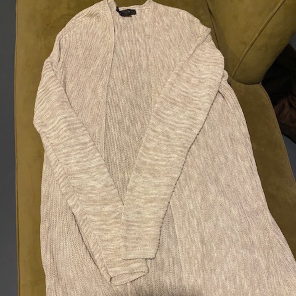 Long  Tahari Cardigan sweater size Medium